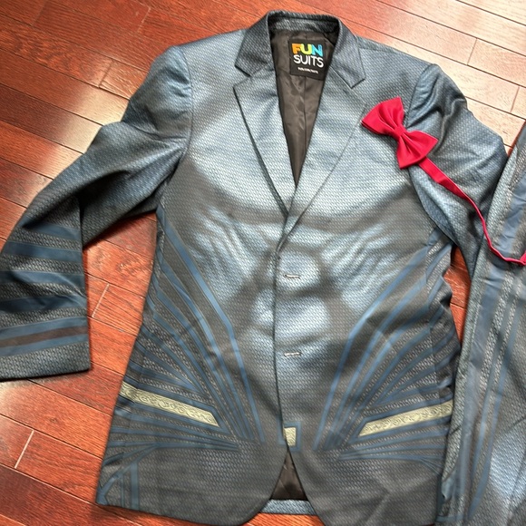 Superman 2 pc Suit Blazer 38 pants 34 need hemming bow tie Halloween costume - Picture 4 of 11